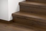 CLM5800 Mogyoróbarna Tölgy Bullnose Lépcsőborítás