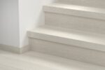 EL3573 Világosszürke Elegáns Tölgy Bullnose Lépcsőborítás