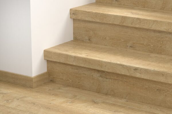 EL3578 Természetes Riva Tölgy Bullnose Lépcsőborítás