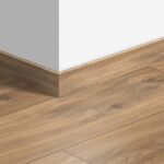 CLM1487 Természetes Midnight Tölgy Standard Szegélyléc