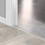CL1653 Visszanyert Patinás Fehér Tölgy Incizo 5in1 Burkolatváltó Profil és Lépcső Orrelem