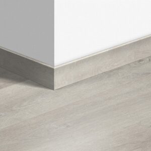 EL3990 Világos Velence Tölgy Standard Szegélyléc