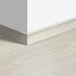 IM3559 Klasszikus Patinás Világos Tölgy Standard Szegélyléc