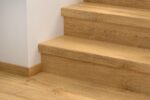 AVMPU40088 Őszi Mézszínű Tölgy Bullnose Lépcsőborítás