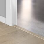 AVMPU40103 Bézs Pamut Tölgy Incizo 5in1 Burkolatváltó Profil és Lépcső Orrelem