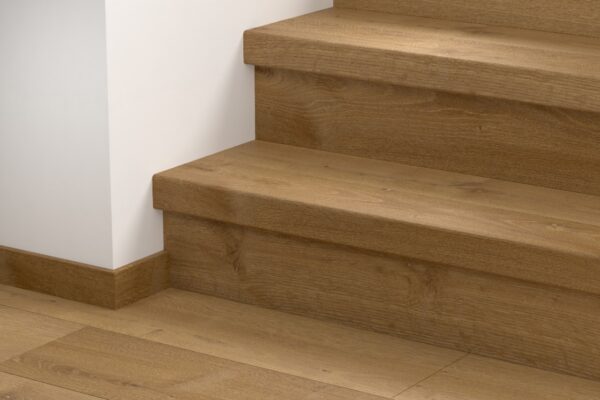 AVMPU40317 Elegáns Füstös Tölgy Bullnose Lépcsőborítás