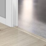 AVSPU40038 Bézs Kanyon Tölgy Incizo 5in1 Burkolatváltó Profil és Lépcső Orrelem