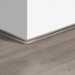 SIG4752 Patinás Szürke Tölgy Scotia Szegélyléc