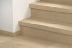 AVSPU40322 Homokszínű Parti Tölgy Bullnose Lépcsőborítás