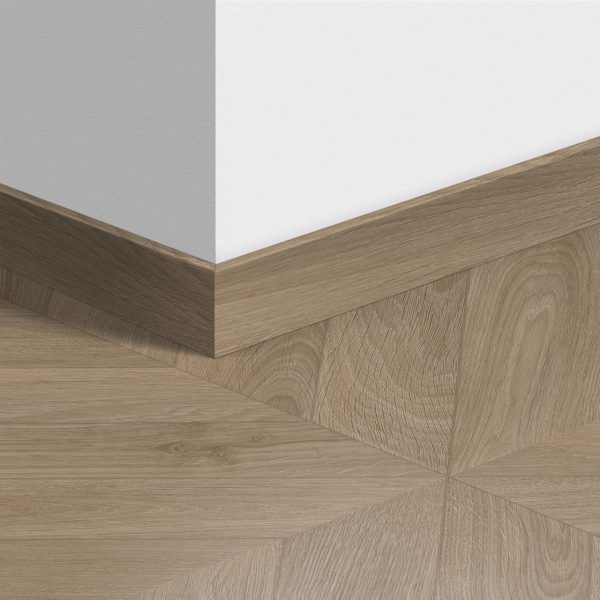 IPA4164 Taupe Chevron Tölgy Standard Szegélyléc