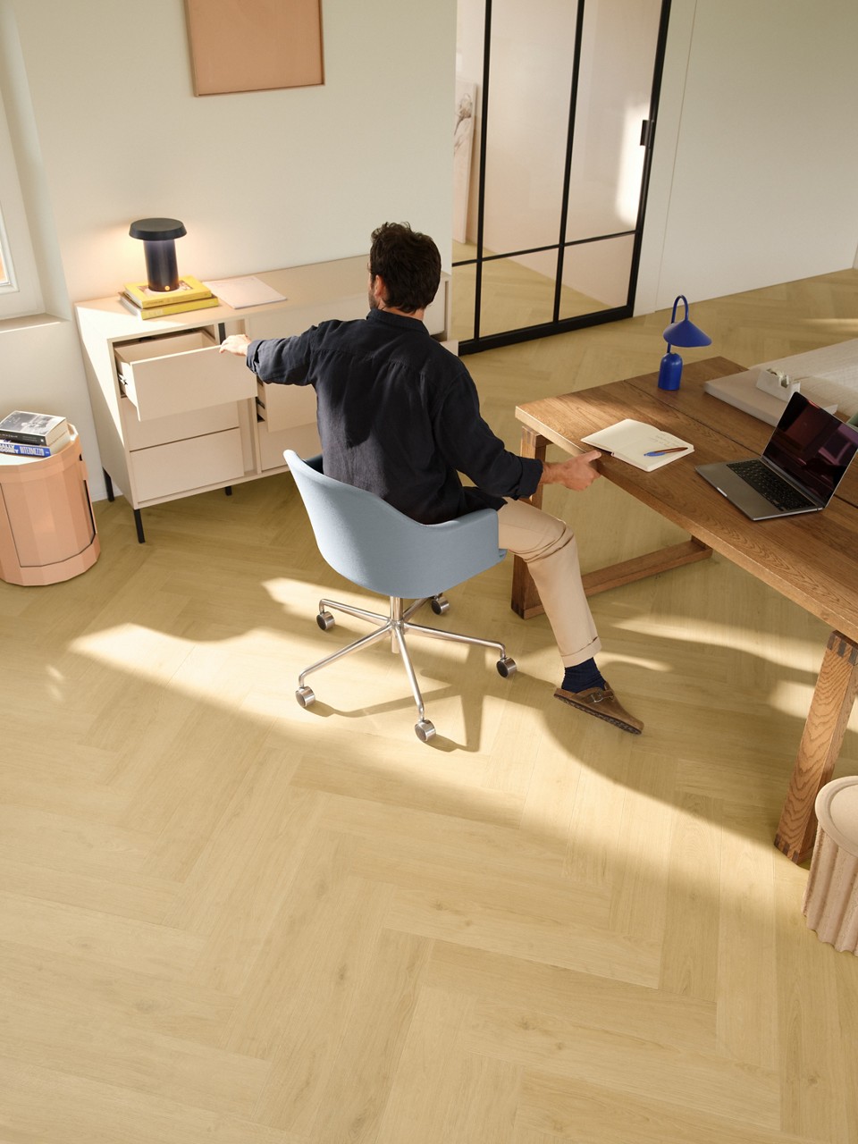 IMD8243 Szerecsendió Tölgy Halszálka Laminált padló - Image 2