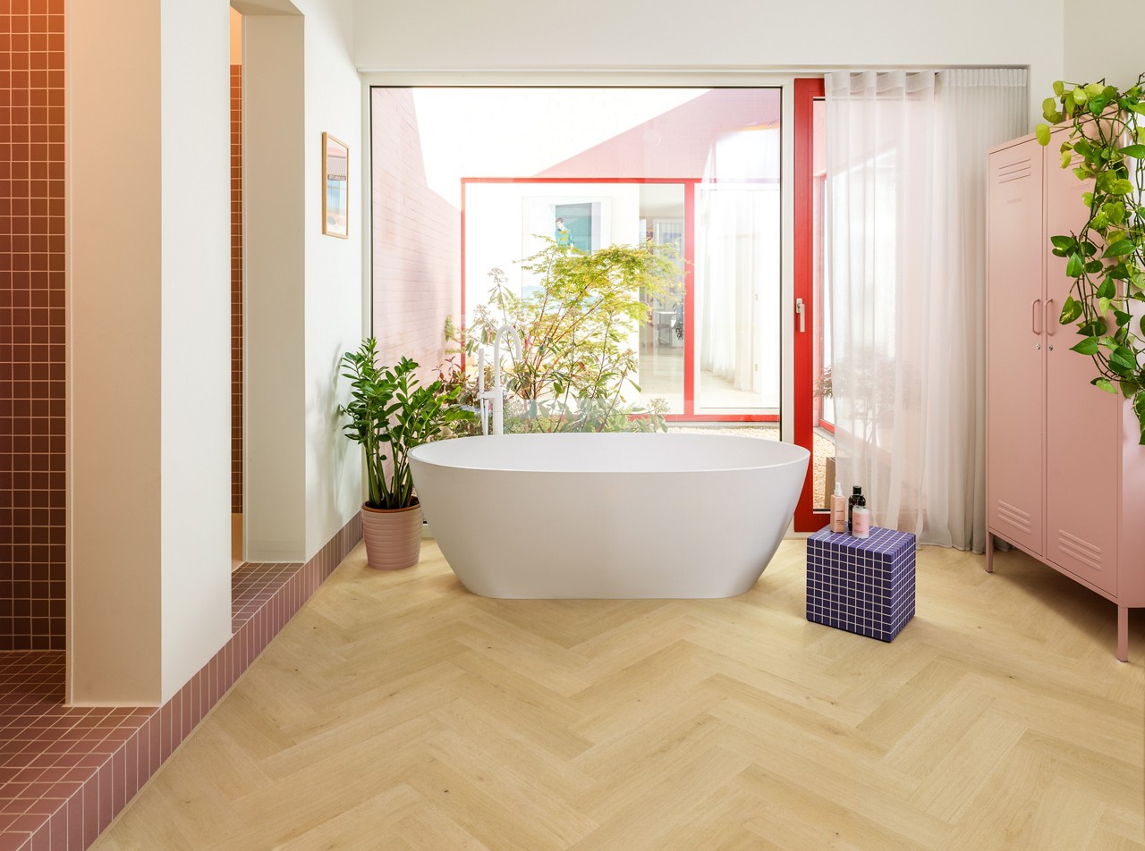 IMD8246 Gyömbér Tölgy Halszálka Laminált padló - Image 2