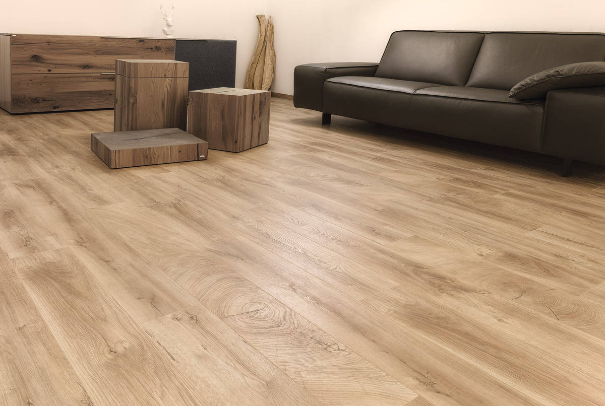 K4381 Tölgy Fresco Lodge Laminált Padló