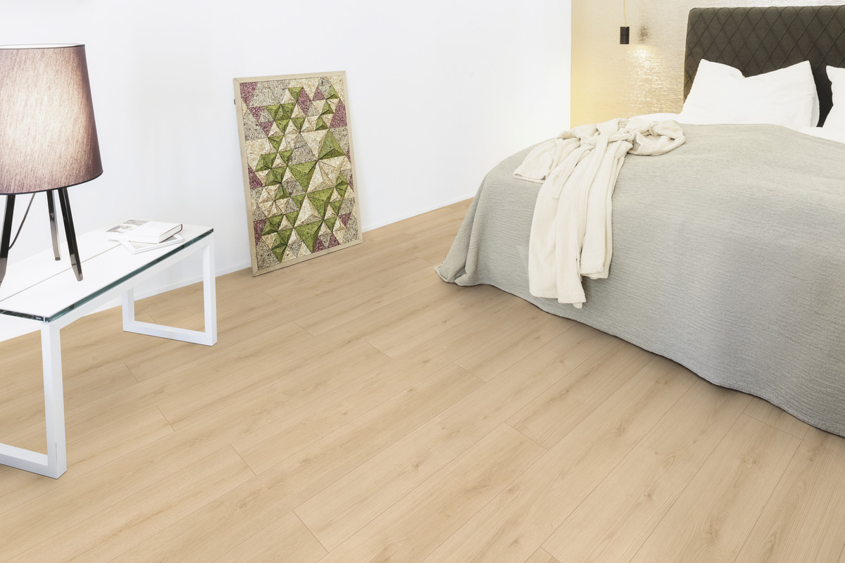 K4423 Tölgy Evoke Crystal Laminált Padló AQUApro