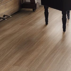 O146 Tölgy Aviva Fawn Magasfényű Laminált Padló AQUApro