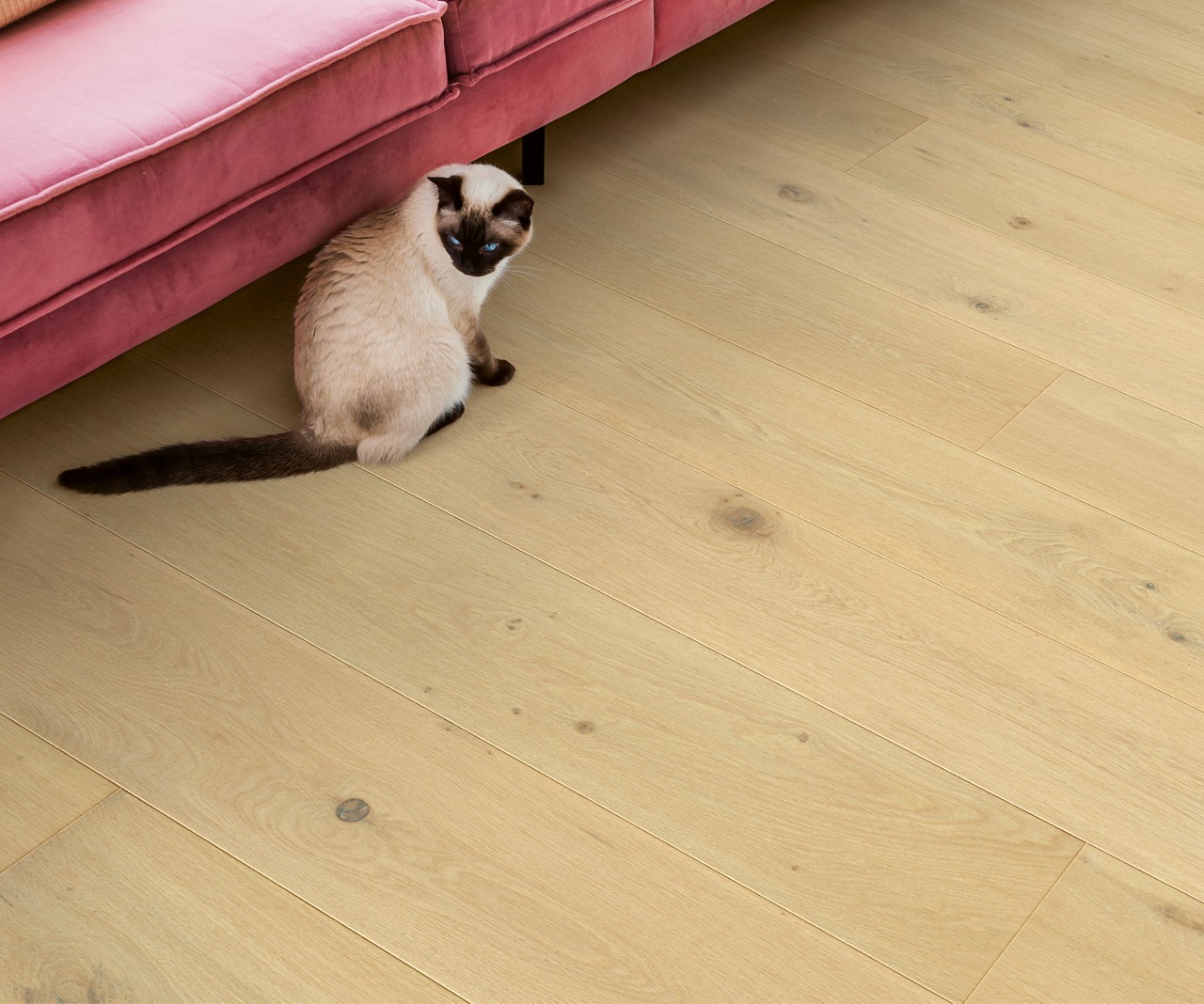 CAL7448 Gyöngyfehér Extra Matt Tölgy Szalagparketta